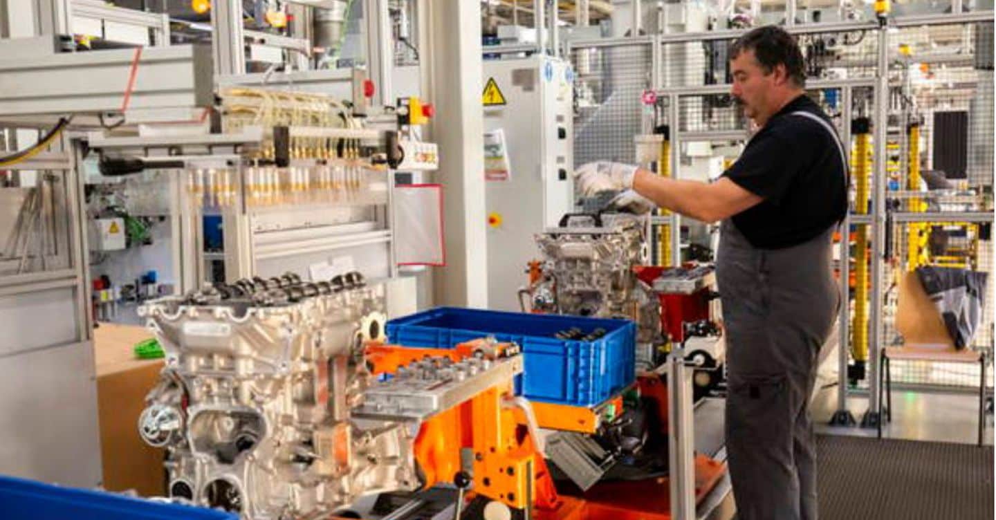 Produzione industriale italiana in calo a maggio, crolla l’auto